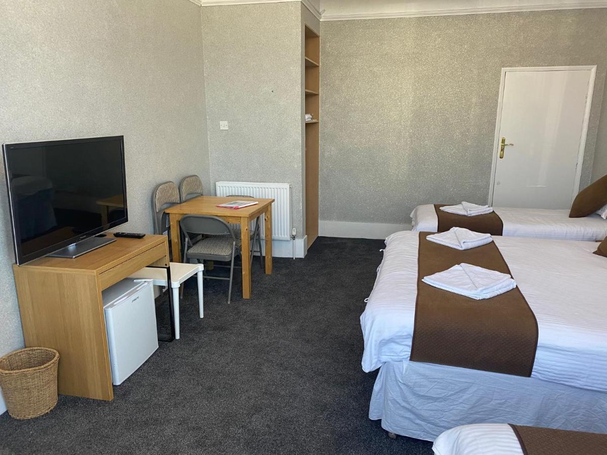 The Grosvenor Hotel Clacton-on-Sea Exterior photo