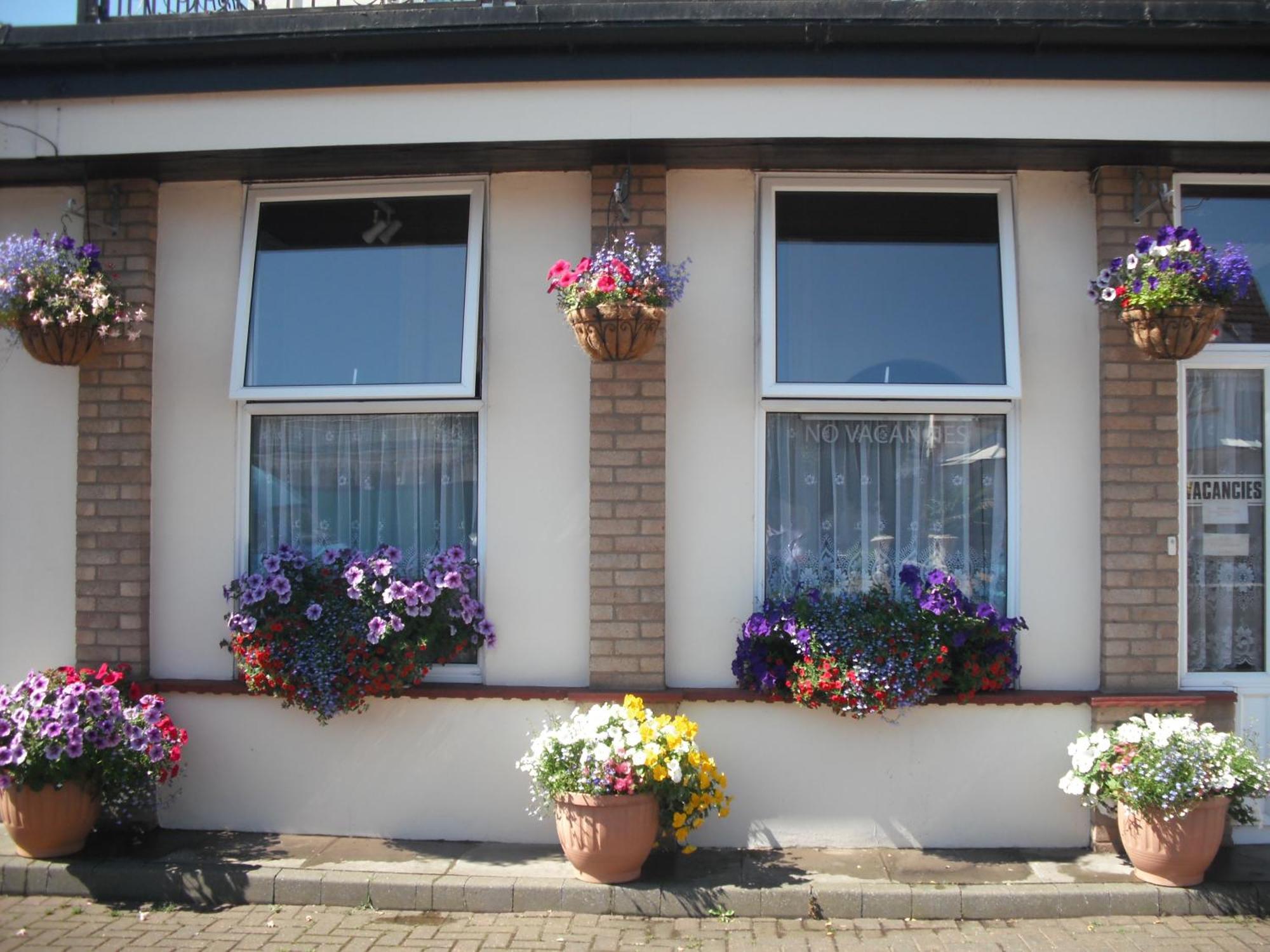 The Grosvenor Hotel Clacton-on-Sea Exterior photo