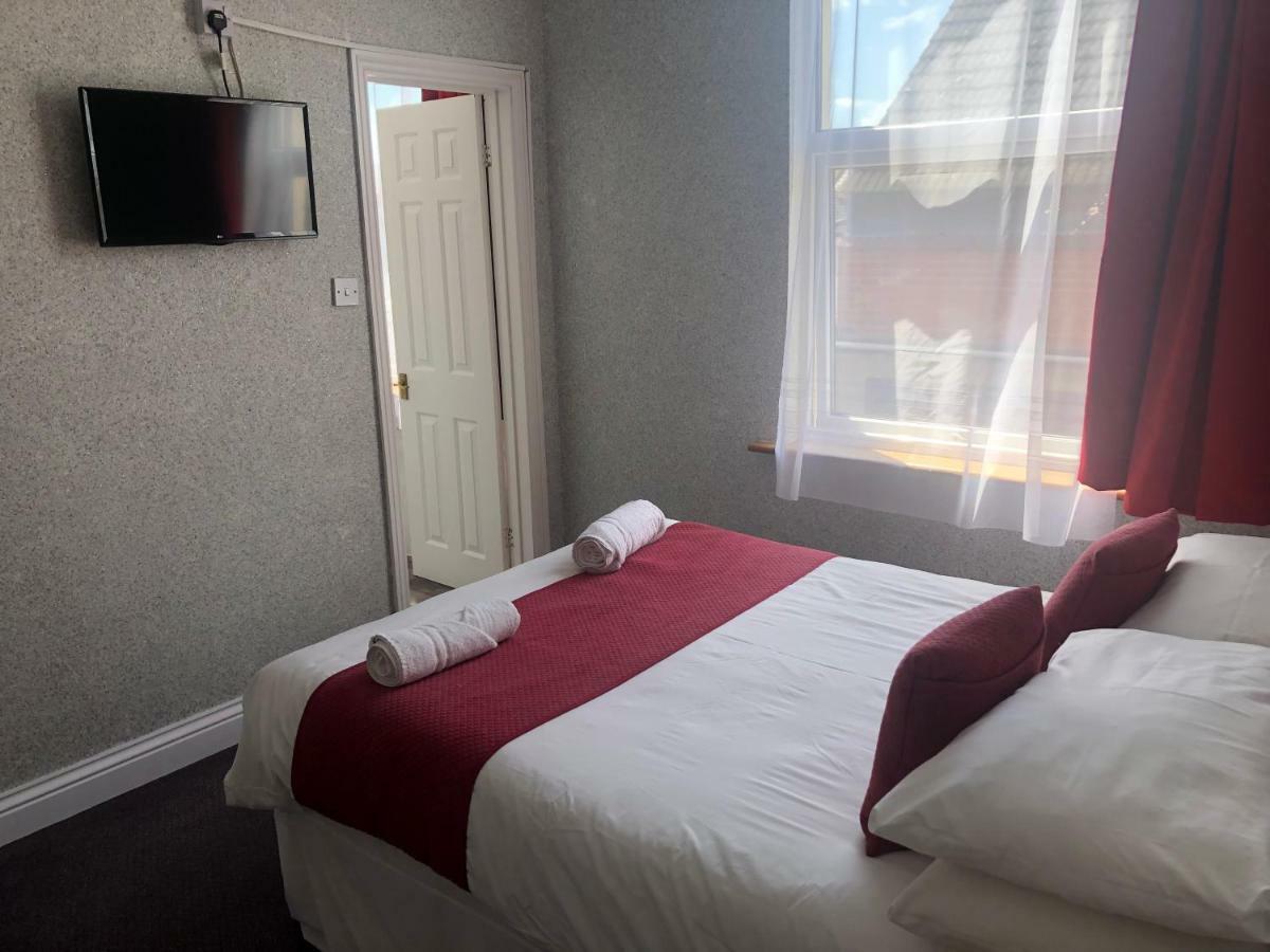 The Grosvenor Hotel Clacton-on-Sea Exterior photo