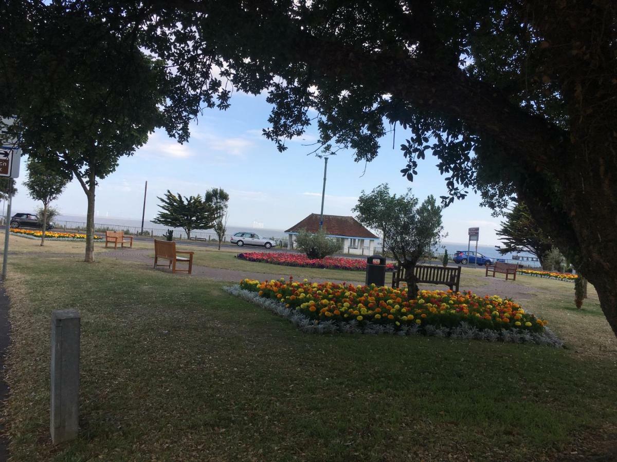 The Grosvenor Hotel Clacton-on-Sea Exterior photo